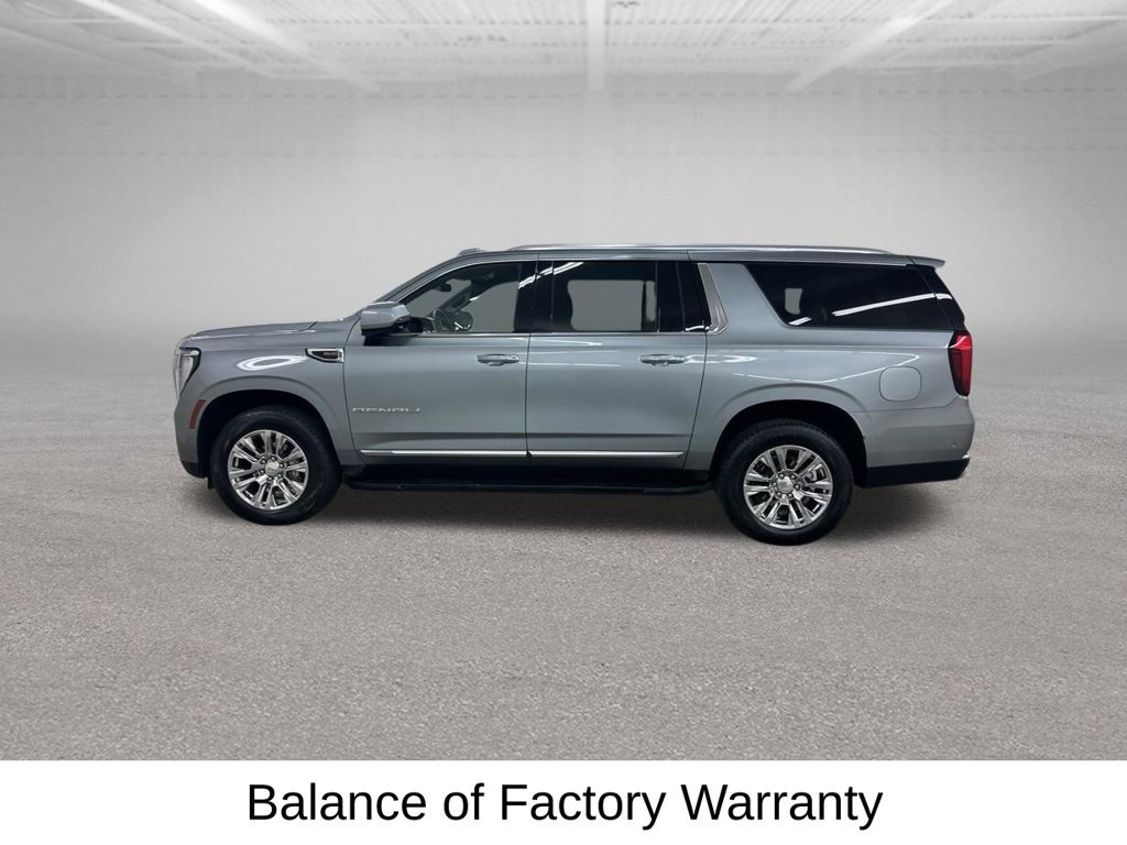 Used 2025 GMC Yukon XL Denali AWD/4WD image 8