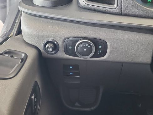 Used 2022 Ford Transit 350 XLT RWD image 21