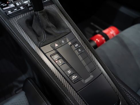 Used 2024 Porsche 718 Cayman GT4 RS RWD image 17