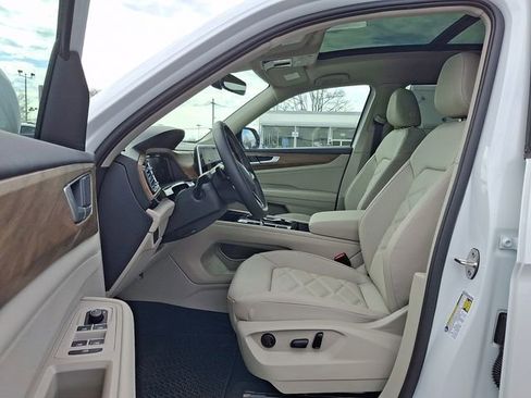 New 2026 Volkswagen Atlas SE image 6