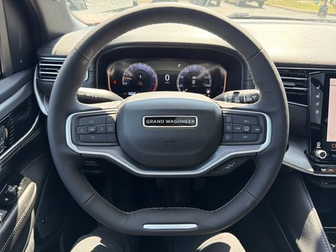 New 2026 Jeep Grand Wagoneer L 4WD image 18