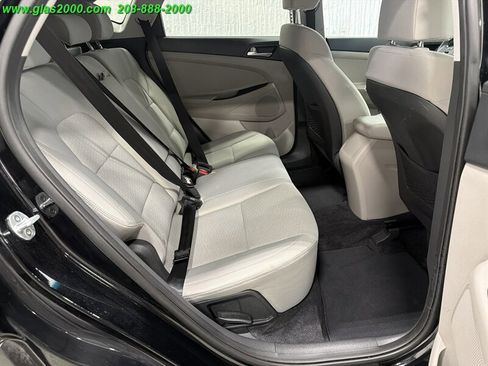 Used 2019 Hyundai Tucson SE AWD/4WD image 10