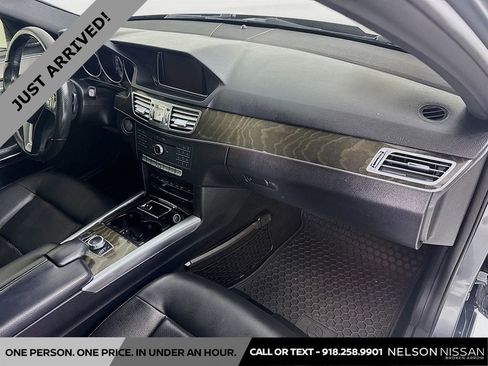 Used 2016 Mercedes-Benz E 350 Sedan image 31