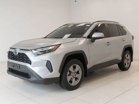 Used 2024 Toyota RAV4 XLE w/ Convenience Package AWD/4WD image 6