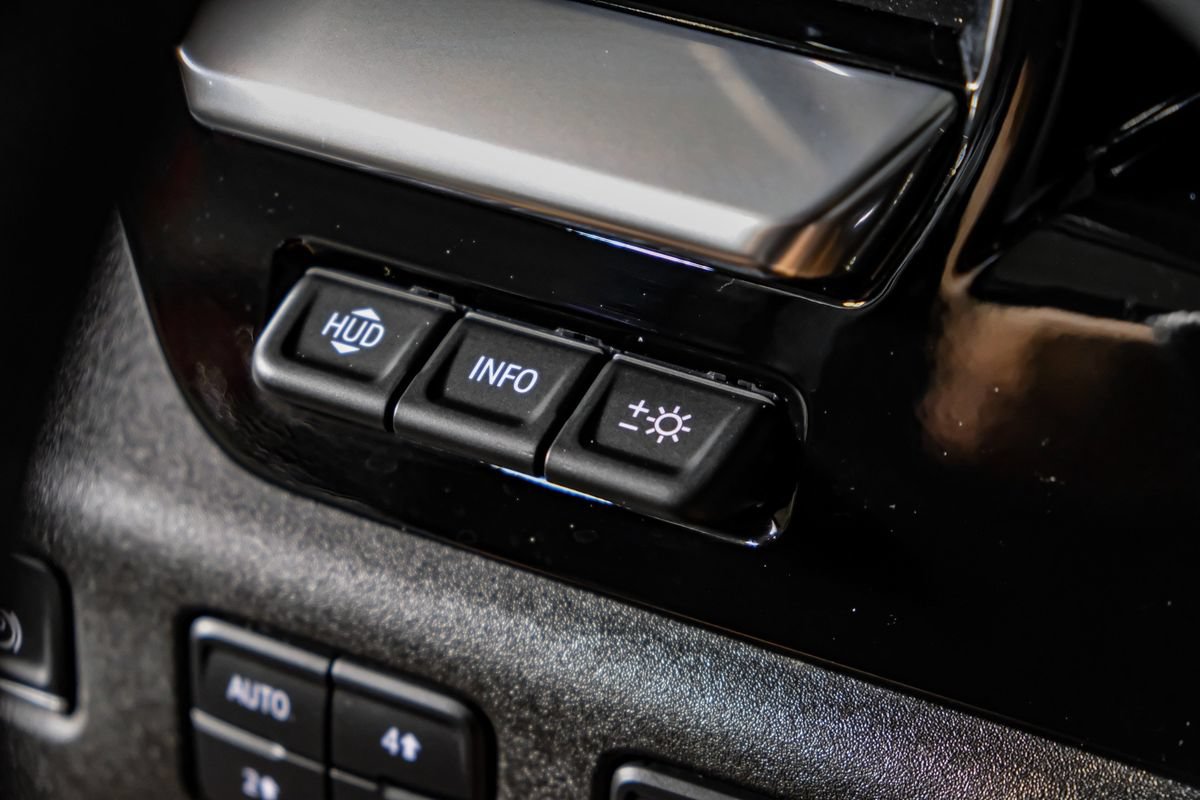 Used 2025 Chevrolet Silverado 3500 High Country w/ High Country Premium Package AWD/4WD image 27