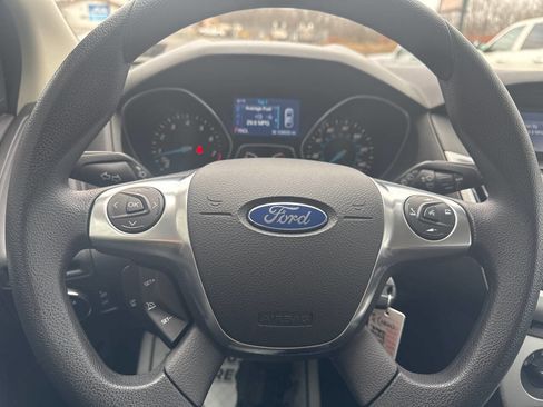 Used 2014 Ford Focus SE image 31