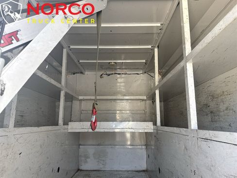 Used 2013 Ford E-350 and Econoline 350 Super Duty w/ Class I Trailer Tow Pkg RWD image 10