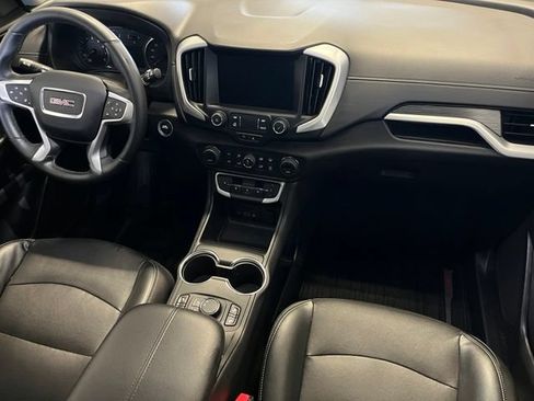 Used 2023 GMC Terrain SLT FWD image 17