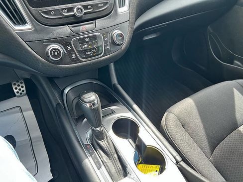 Used 2016 Chevrolet Malibu LT image 41