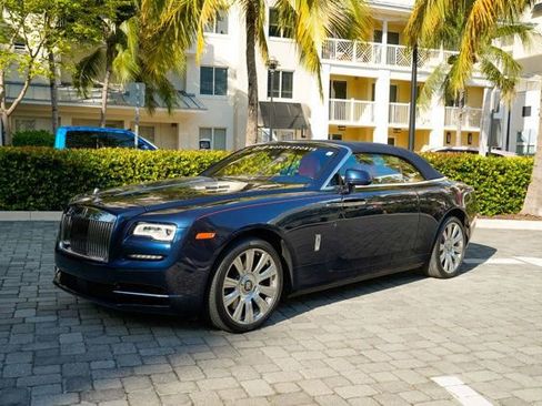Used 2016 Rolls-Royce Dawn image 48