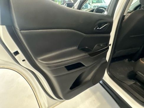 Used 2023 GMC Acadia AT4 w/ LPO, Floor Liner Package AWD/4WD image 29