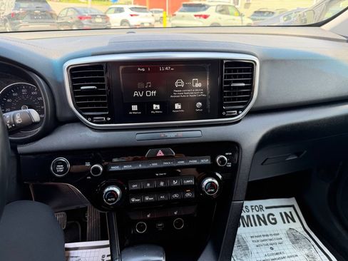 Used 2020 Kia Sportage EX AWD/4WD image 18