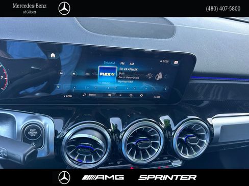 Used 2022 Mercedes-Benz GLB 250 image 28