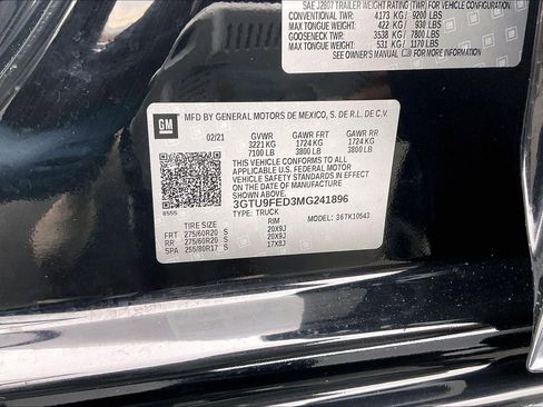 Used 2021 GMC Sierra 1500 Denali w/ Technology Package AWD/4WD image 32