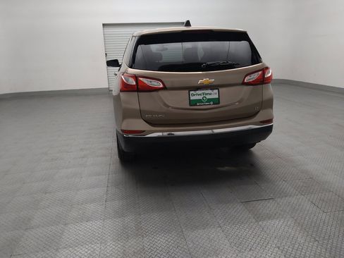 Used 2018 Chevrolet Equinox LT FWD image 6