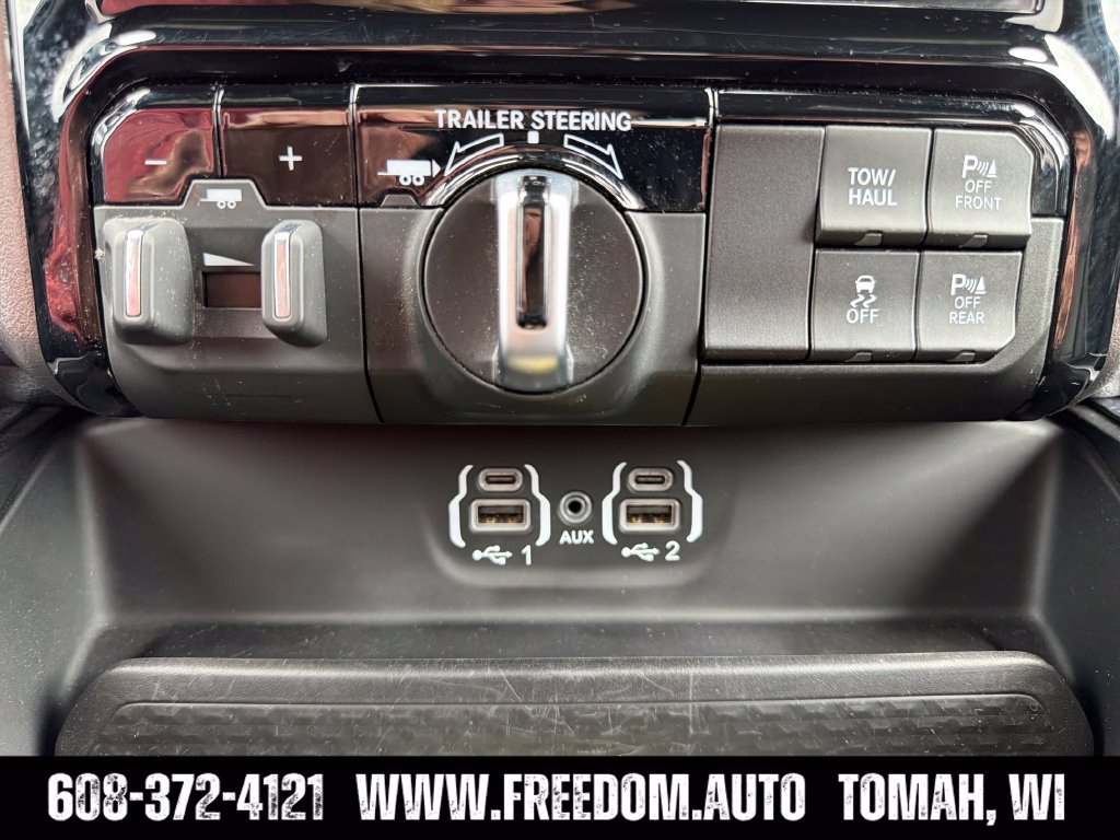 Used 2023 RAM 1500 Laramie AWD/4WD image 21