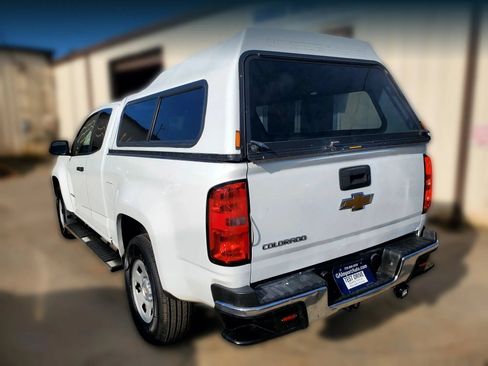Used 2018 Chevrolet Colorado W/T RWD image 7