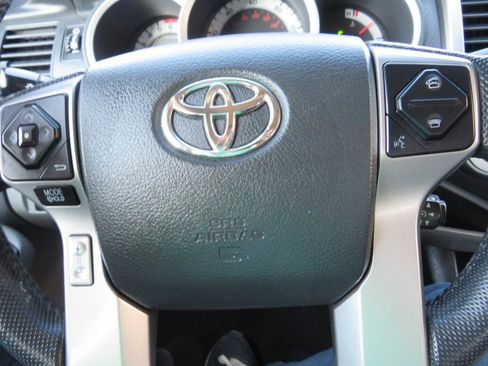 Used 2015 Toyota Tacoma 4x4 Double Cab w/ TRD Sport Package image 27