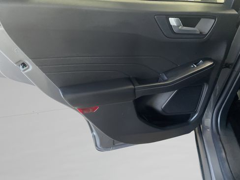 Used 2022 Ford Escape SEL image 10