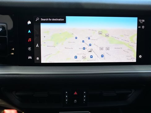 Used 2024 Porsche Cayenne image 32