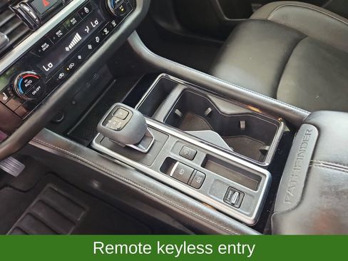 Used 2022 Nissan Pathfinder SL w/ SL Premium Package FWD image 21