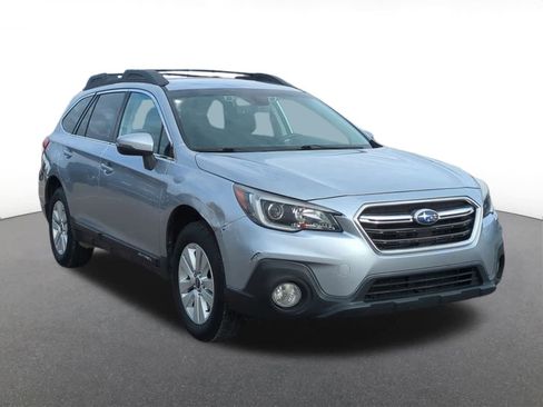 Used 2018 Subaru Outback 2.5i Premium image 8