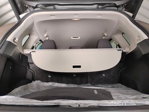 Used 2024 Nissan Rogue SV FWD image 67