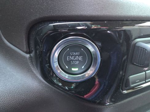 New 2026 GMC Sierra 2500 SLT image 13