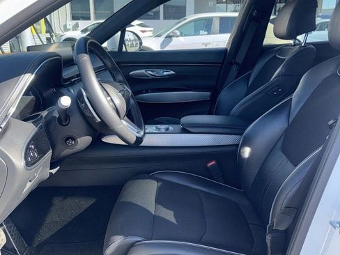 Used 2023 Genesis GV70 2.5T Sport Prestige w/ Sport Prestige Package image 5