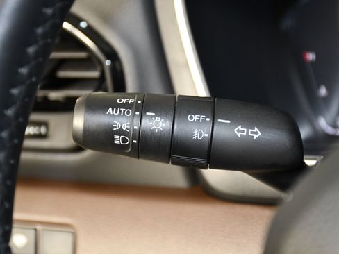 Used 2025 Honda Pilot Elite image 25