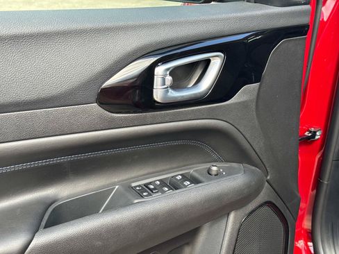 New 2026 Jeep Compass Latitude AWD/4WD image 17