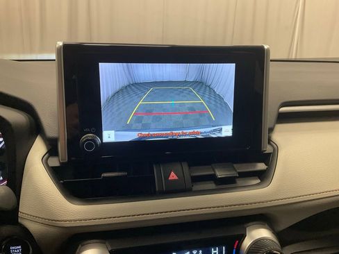 Used 2024 Toyota RAV4 XLE image 21
