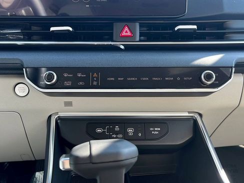 New 2026 Kia Carnival EX image 20