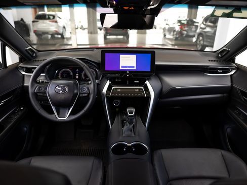 Used 2024 Toyota Venza Limited AWD/4WD image 19
