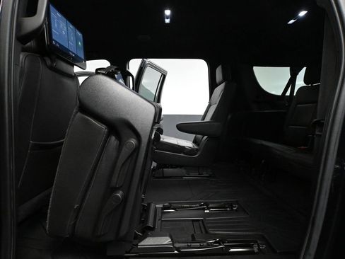 Used 2021 Chevrolet Suburban Z71 w/ Rear Media and Nav Package image 43