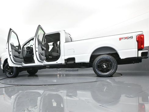 Used 2026 Ford F350 XLT image 49