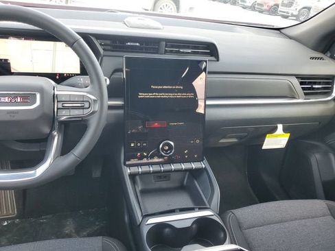 New 2026 GMC Terrain Elevation FWD image 14