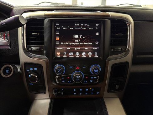 Used 2015 RAM 3500 Laramie w/ Convenience Group image 18