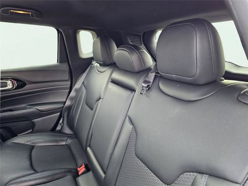New 2026 Jeep Compass Latitude AWD/4WD image 31