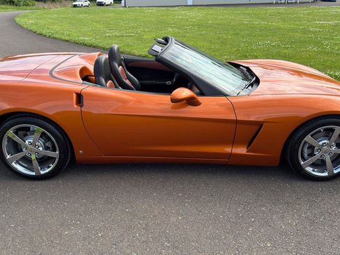 Used 2008 Chevrolet Corvette Convertible w/ Preferred Equipment Group RWD image 18