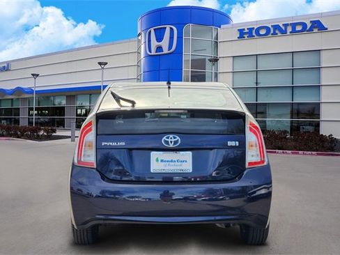 Used 2013 Toyota Prius Two image 5