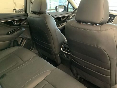 Certified 2025 Subaru Outback Limited image 17