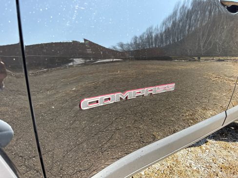 Used 2022 Jeep Compass Trailhawk w/ Trailhawk Convenience Group image 6