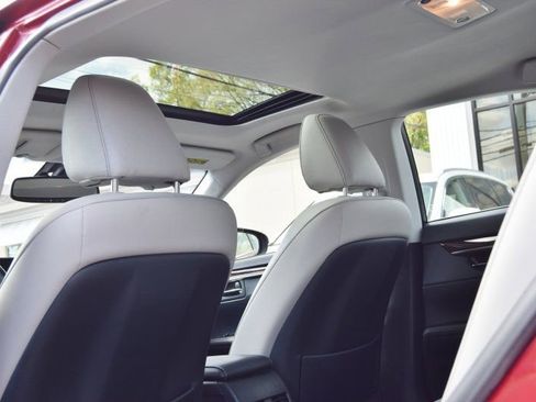 Used 2015 Lexus ES 350 w/ Luxury Package image 35