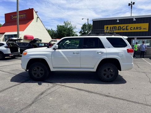 Used 2012 Toyota 4Runner SR5 w/ Convenience Pkg AWD/4WD image 12