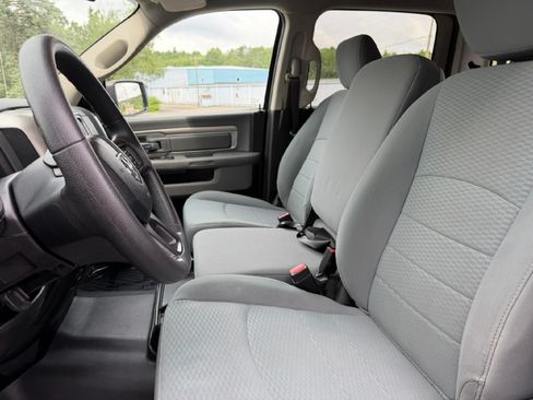 Used 2019 RAM 1500 Classic SLT AWD/4WD image 13