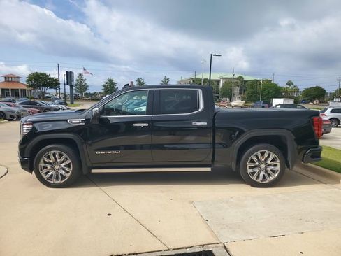 Used 2024 GMC Sierra 1500 Denali w/ Denali Reserve Package AWD/4WD image 2