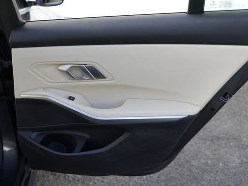 Used 2019 BMW 330i xDrive Sedan w/ Convenience Package AWD/4WD image 37