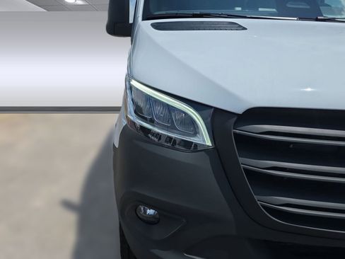 New 2025 Mercedes-Benz Sprinter 2500 image 10
