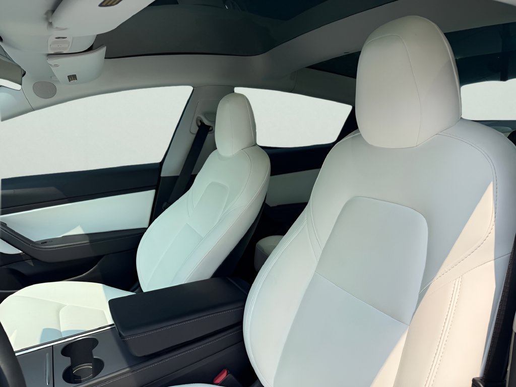 Used 2021 Tesla Model 3 Performance AWD/4WD image 17